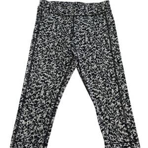 Under Armour Leggings Womens Medium Black Camo Athletic HeatGear Compression